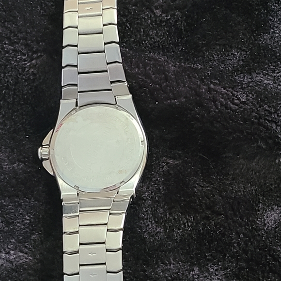 NWOT Michael Hill Stainless Steel Men's watch. Worn twice - Picture 4 of 7